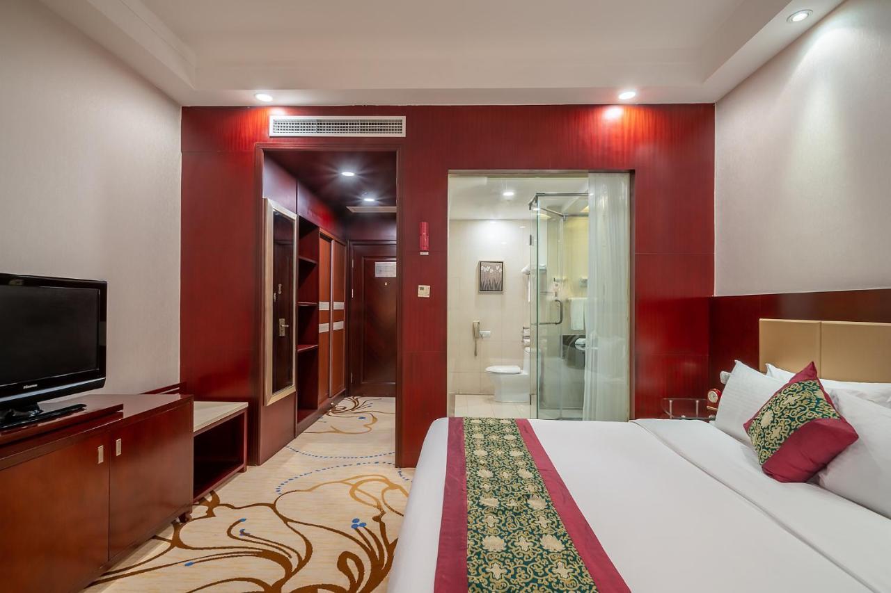 Grand Metropark Hotel Shandong Жинан Екстериор снимка