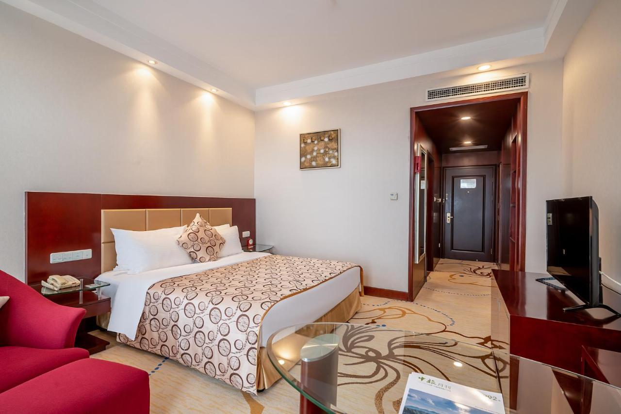 Grand Metropark Hotel Shandong Жинан Екстериор снимка