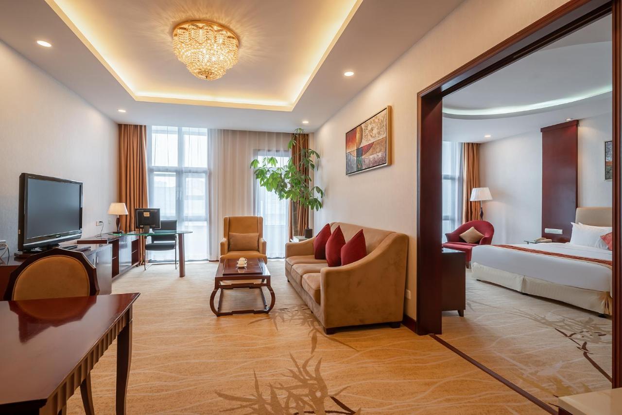 Grand Metropark Hotel Shandong Жинан Екстериор снимка