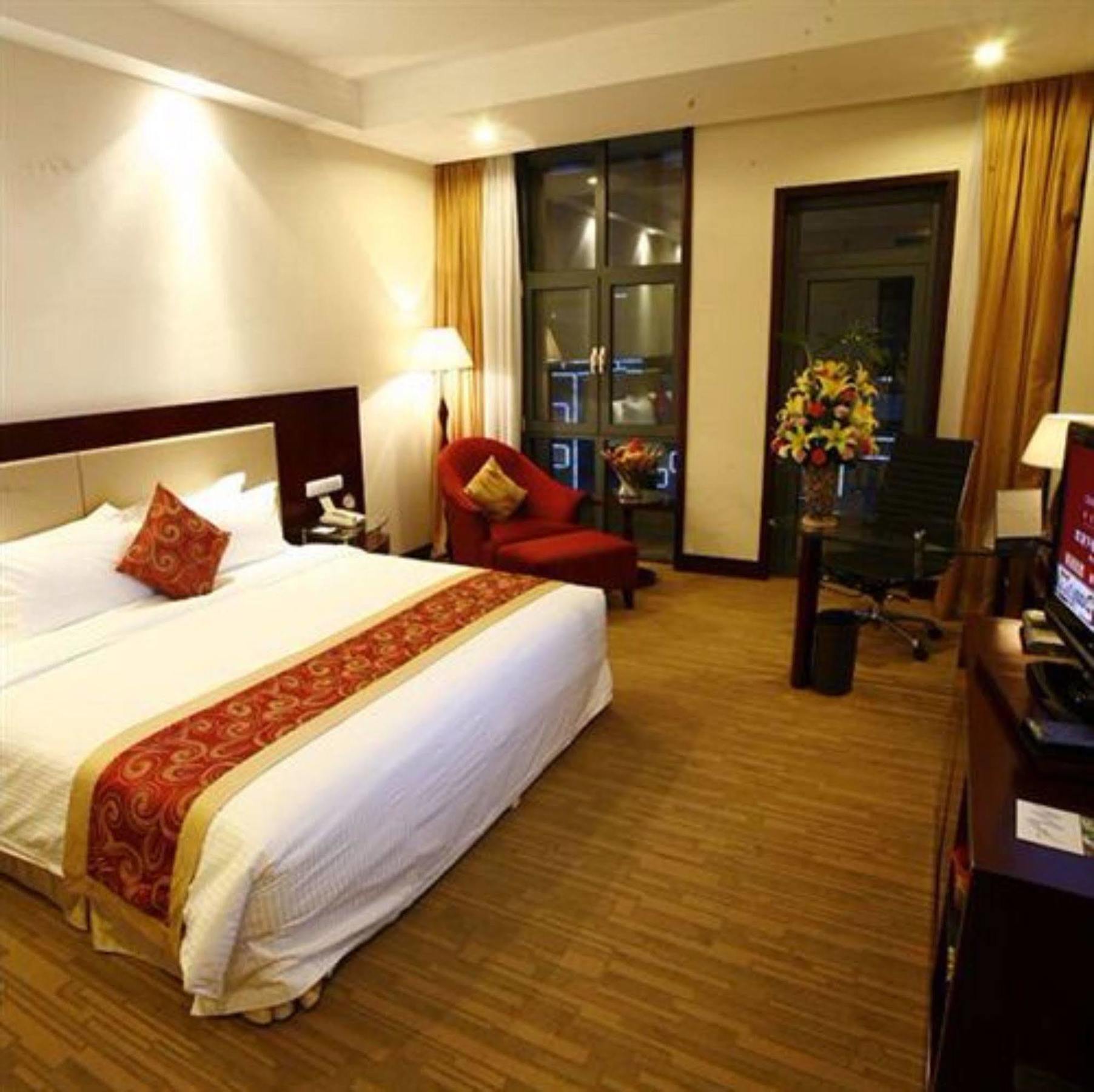 Grand Metropark Hotel Shandong Жинан Екстериор снимка