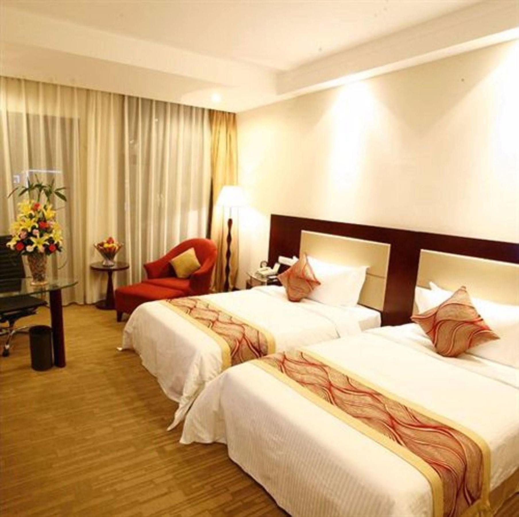 Grand Metropark Hotel Shandong Жинан Екстериор снимка